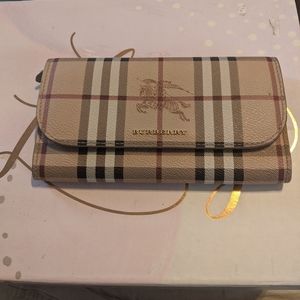 Burberry wallet